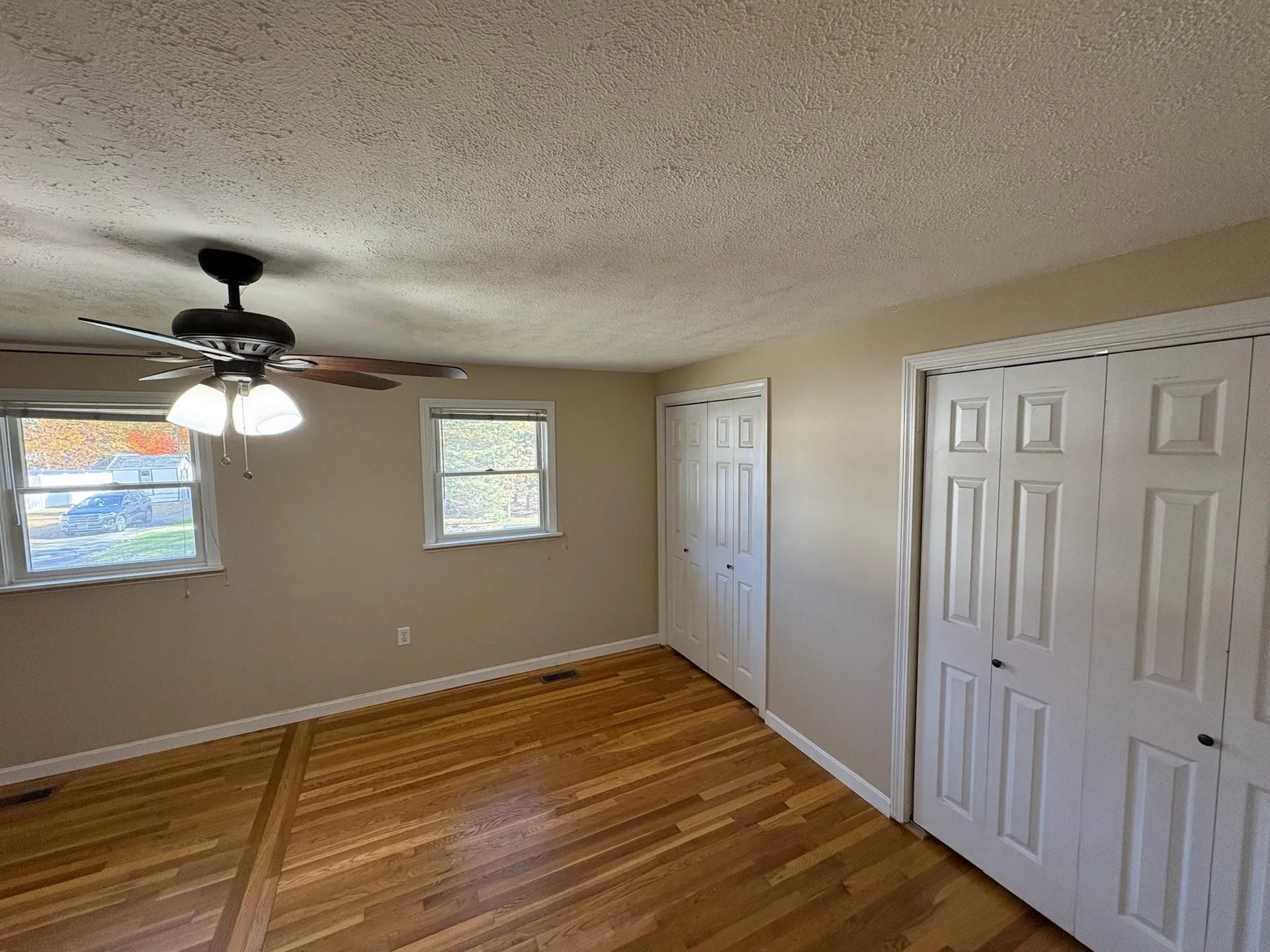 15 Kingston Drive Nashua NH 03060