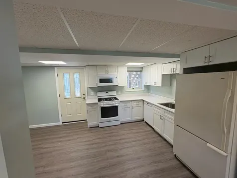 15 Kingston Drive Nashua NH 03060