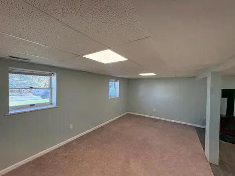 15 Kingston Drive Nashua NH 03060