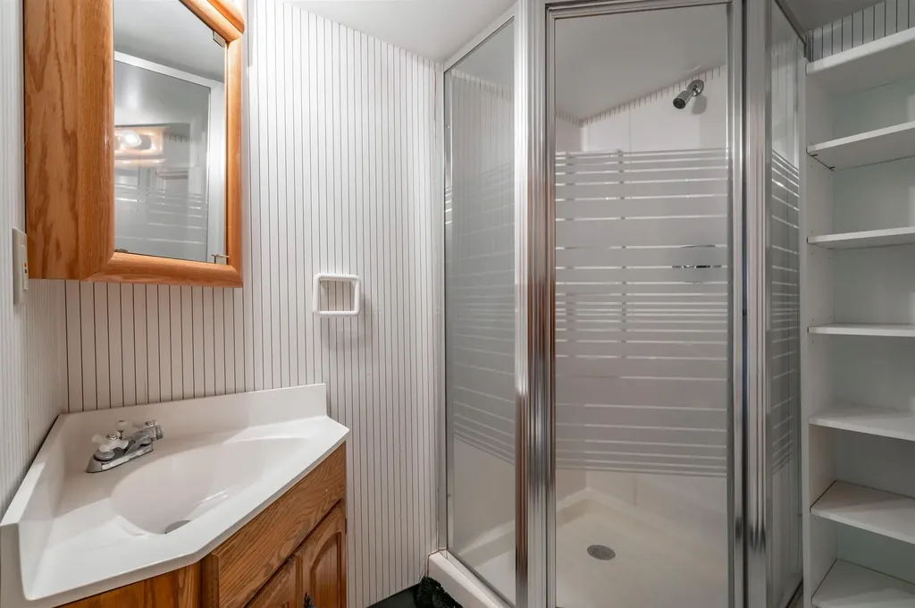 28 Merrimack Drive Merrimack NH 03054