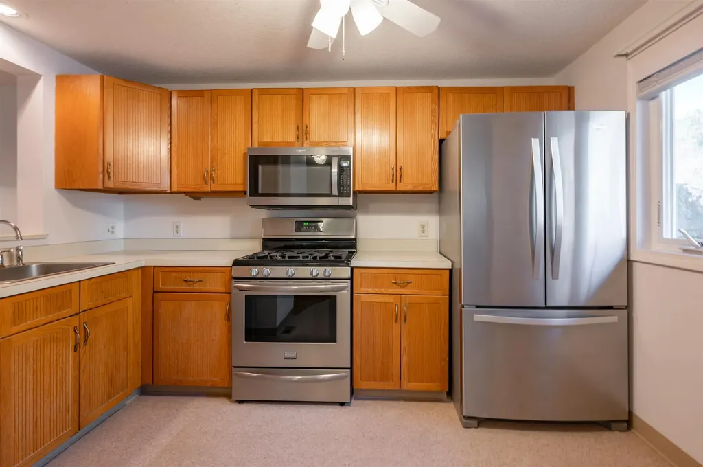 28 Merrimack Drive Merrimack NH 03054