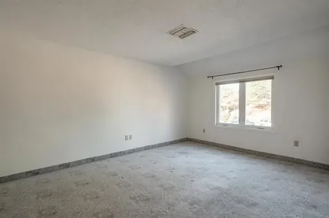 28 Merrimack Drive Merrimack NH 03054