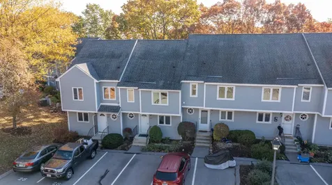 28 Merrimack Drive Merrimack NH 03054