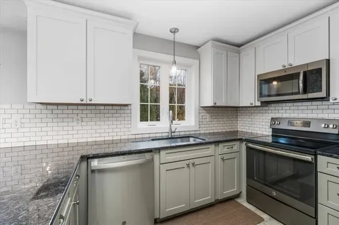 27 Westbrook Drive New Ipswich NH 03071