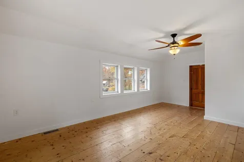 11 Racine Street Franklin NH 03235