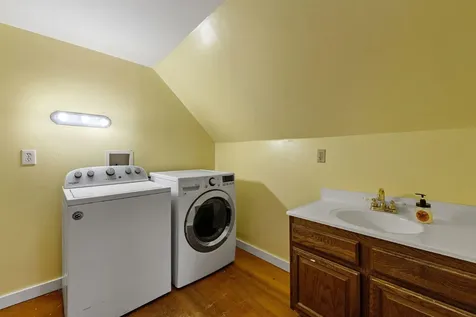 11 Racine Street Franklin NH 03235