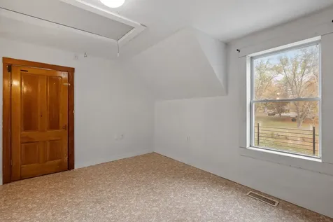 11 Racine Street Franklin NH 03235