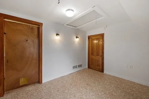 11 Racine Street Franklin NH 03235