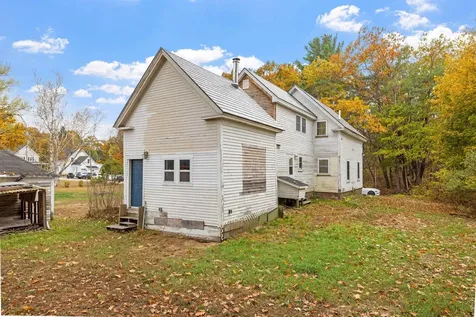 11 Racine Street Franklin NH 03235