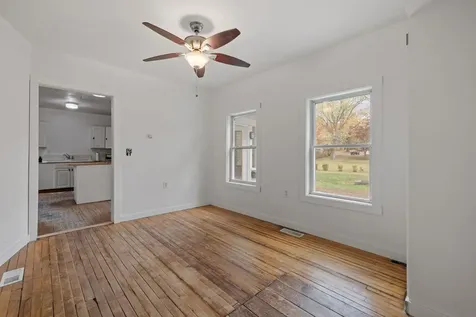 11 Racine Street Franklin NH 03235