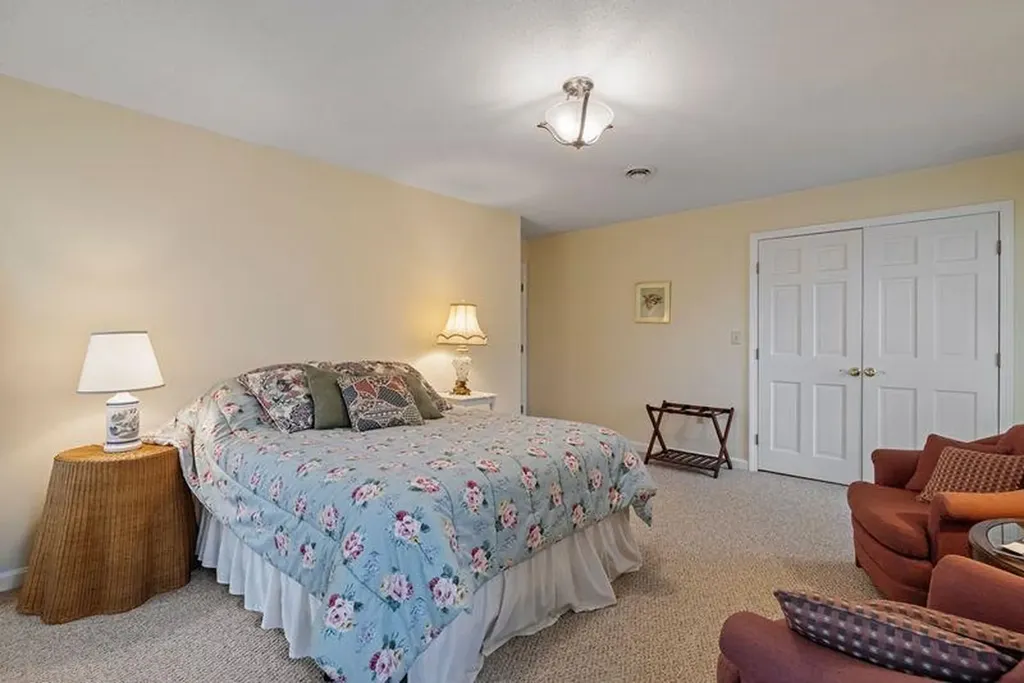 220 Hurricane Road Keene NH 03431