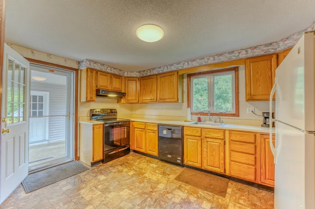 165 Bethlehem Road Littleton NH 03561