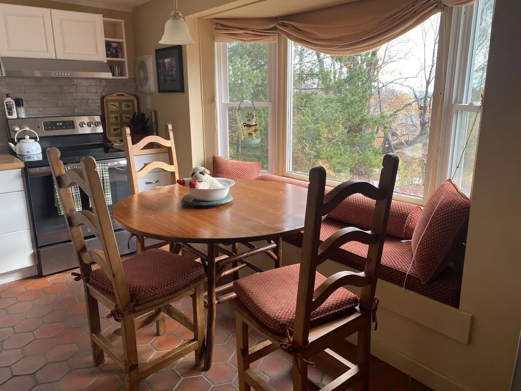 25 Upper Handle Road Dover VT 05356