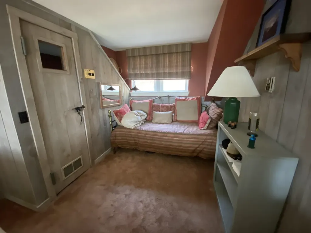 25 Upper Handle Road Dover VT 05356