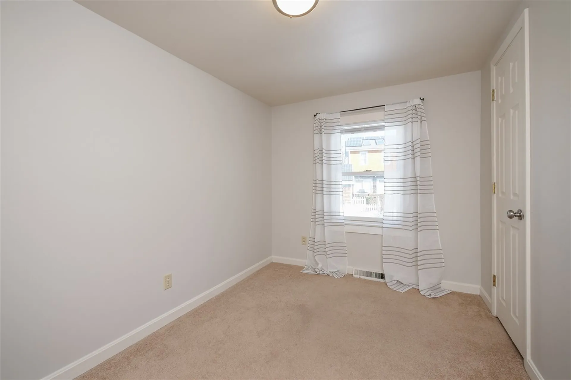 3 Beechwood Street Portsmouth NH 03801