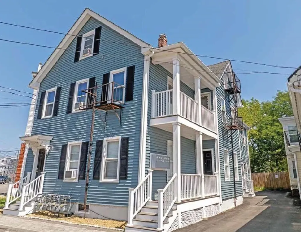 30 Ledge Street Nashua NH 03060
