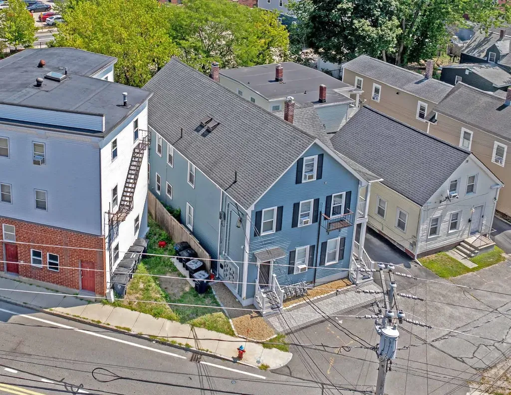 30 Ledge Street Nashua NH 03060