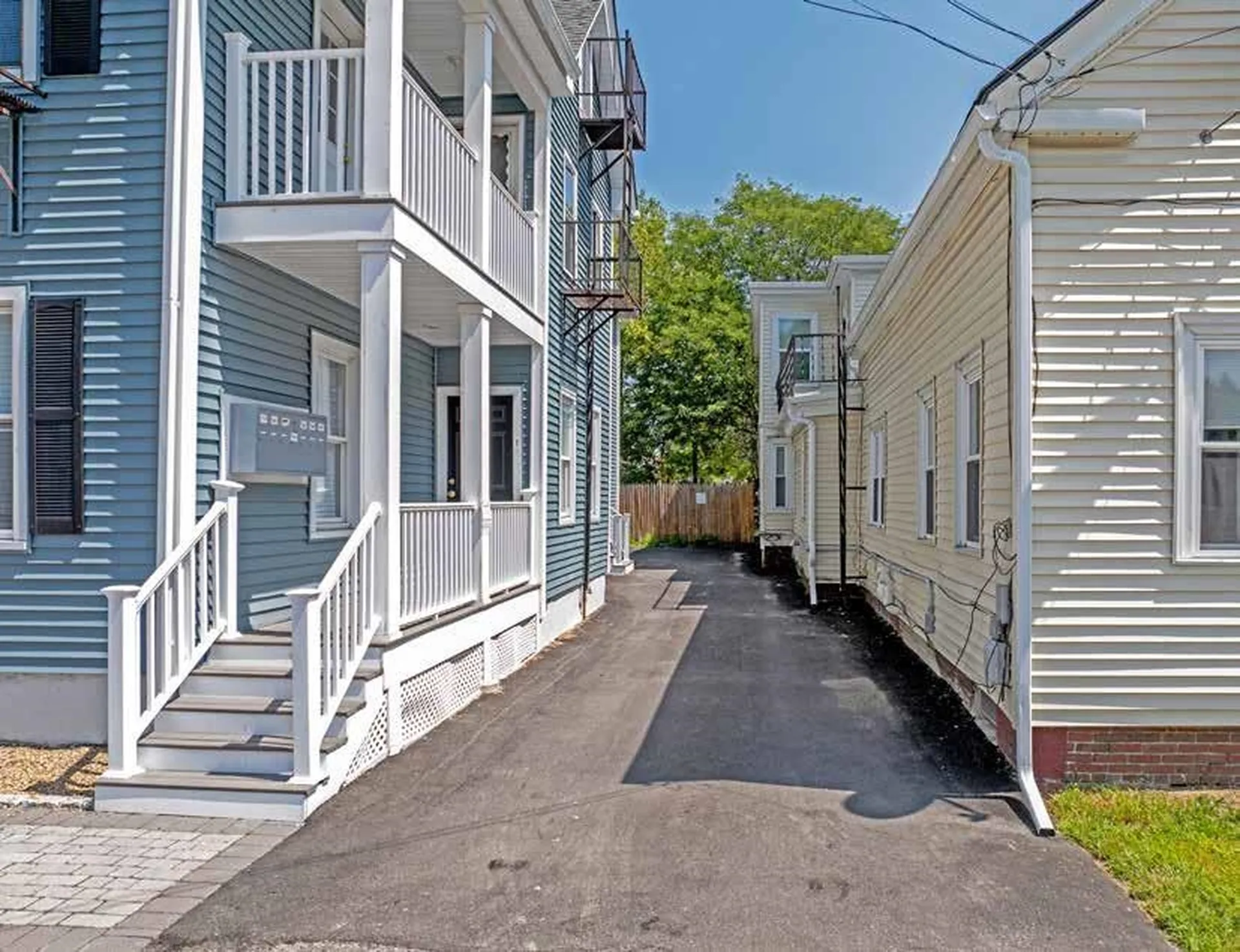 30 Ledge Street Nashua NH 03060