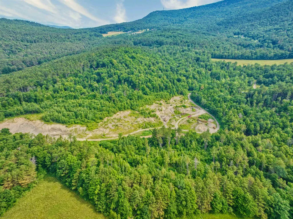 01 E Green Mountain Road Claremont NH 03743