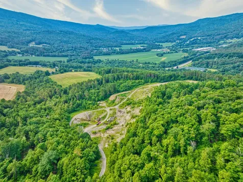 01 E Green Mountain Road Claremont NH 03743