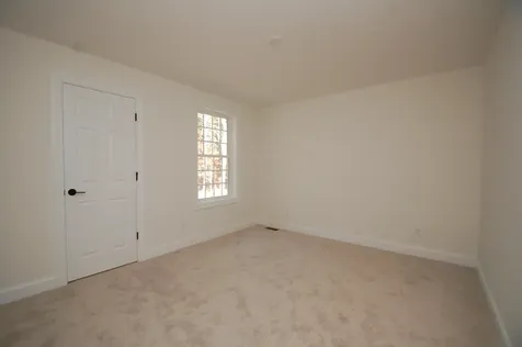 21A Griffin Road Hudson NH 03051