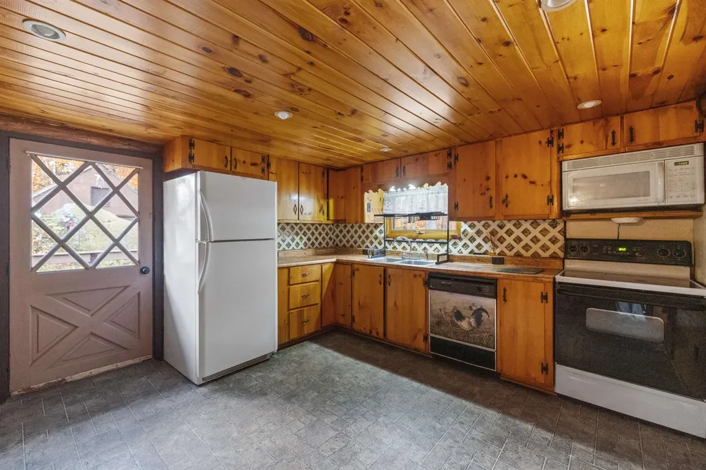 125 Verrill Road Alexandria NH 03222