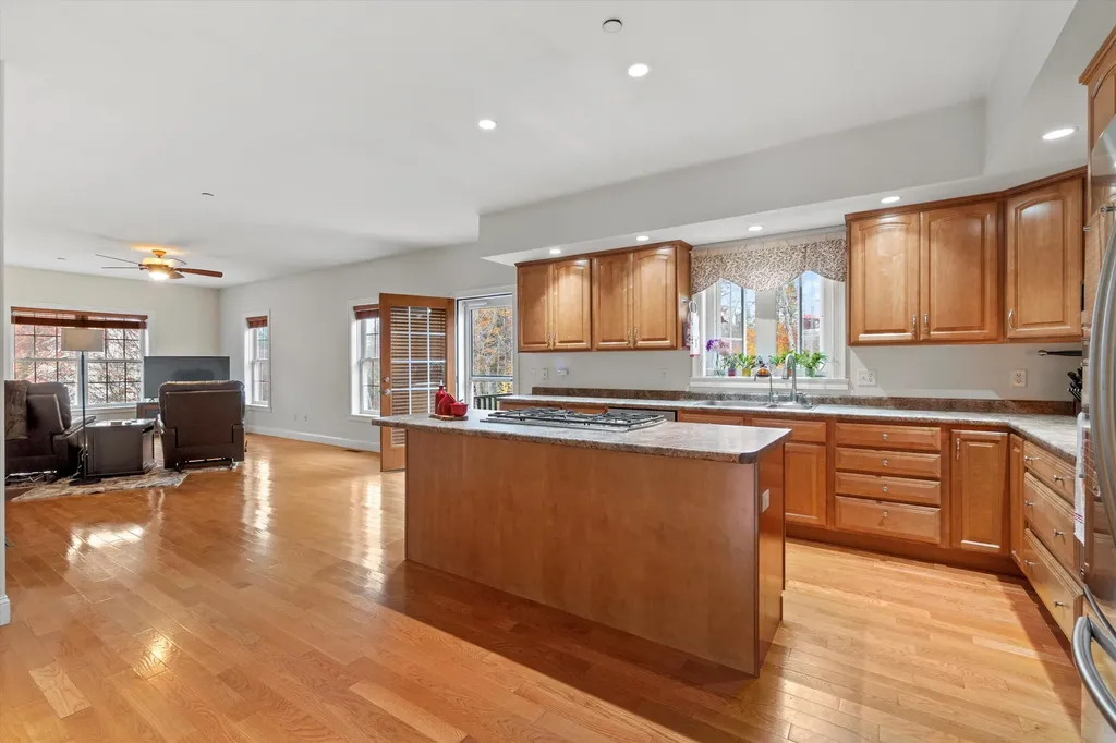 468 North Road Candia NH 03034