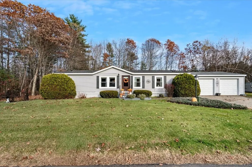 106 Stacey Drive Hopkinton NH 03229