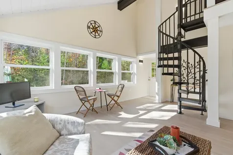 111 Bog Brook Road New Boston NH 03070