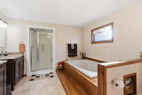 111 Bog Brook Road New Boston NH 03070