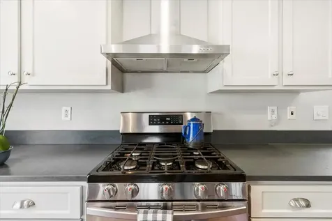 102 Mccormick Lane Sunderland VT 05250