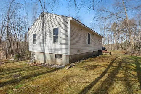 92 Piper Hill Road Loudon NH 03307