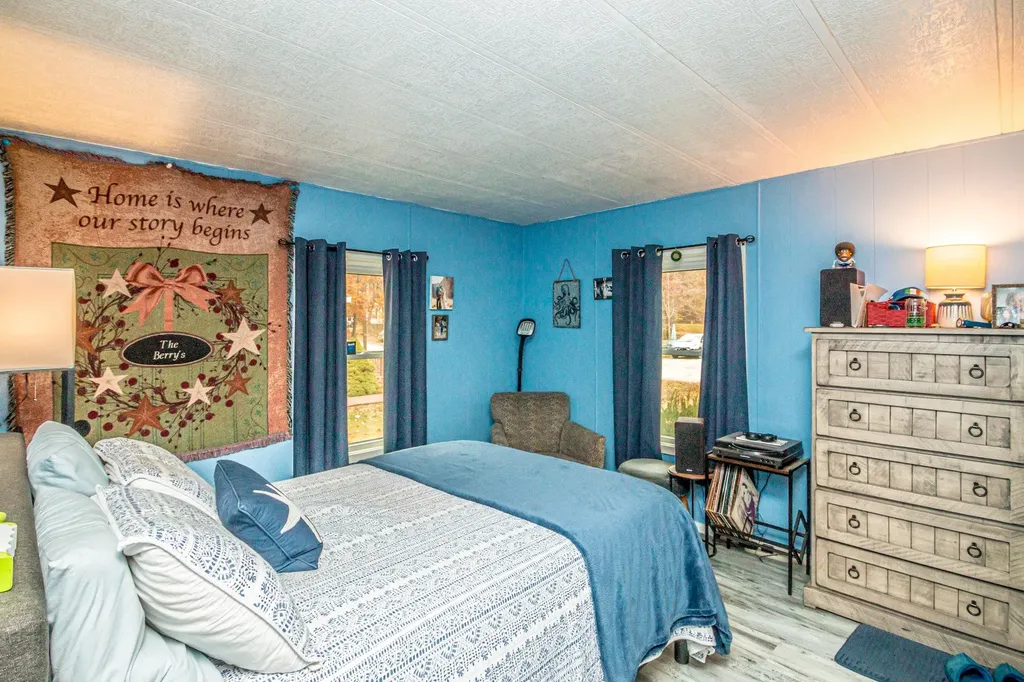 357 Lamplighters Park Conway NH 03818