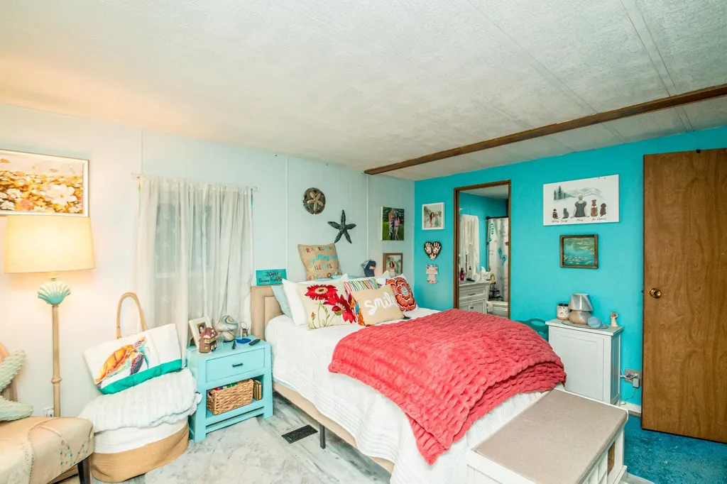 357 Lamplighters Park Conway NH 03818