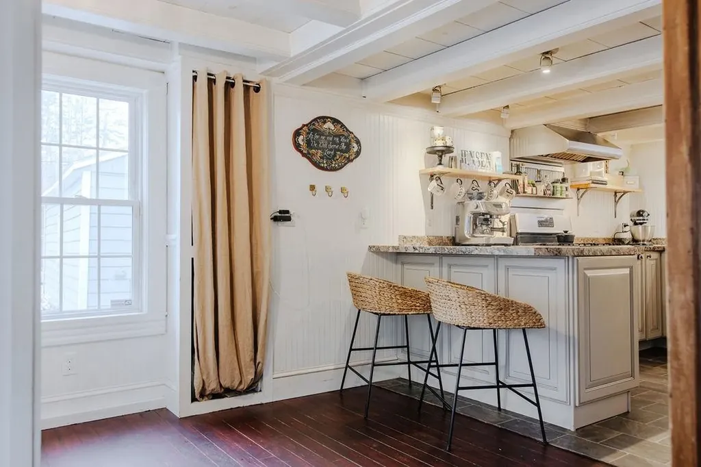 563 N Shore Road Chesterfield NH 03462