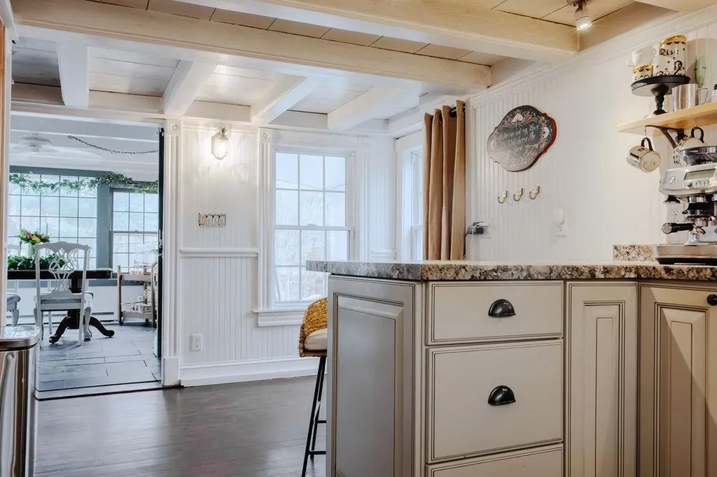 563 N Shore Road Chesterfield NH 03462