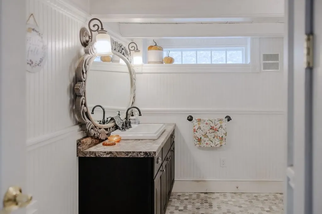 563 N Shore Road Chesterfield NH 03462