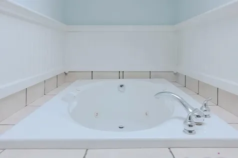 563 N Shore Road Chesterfield NH 03462