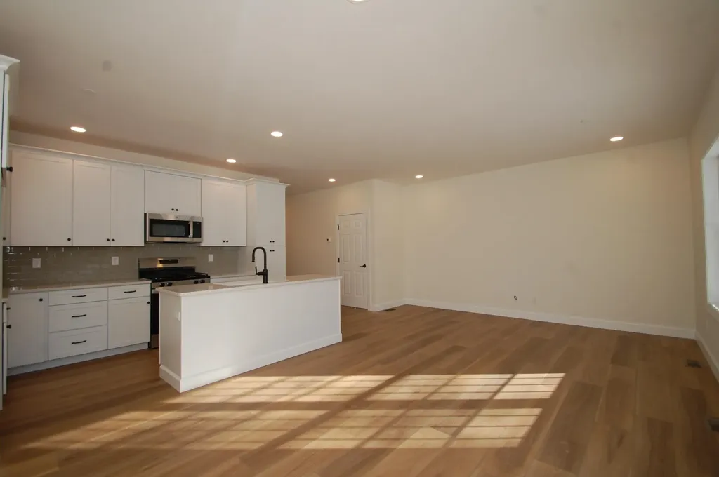 3A Dearborn Circle Goffstown NH 03045