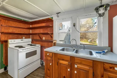 39 Elm Street Lancaster NH 03584