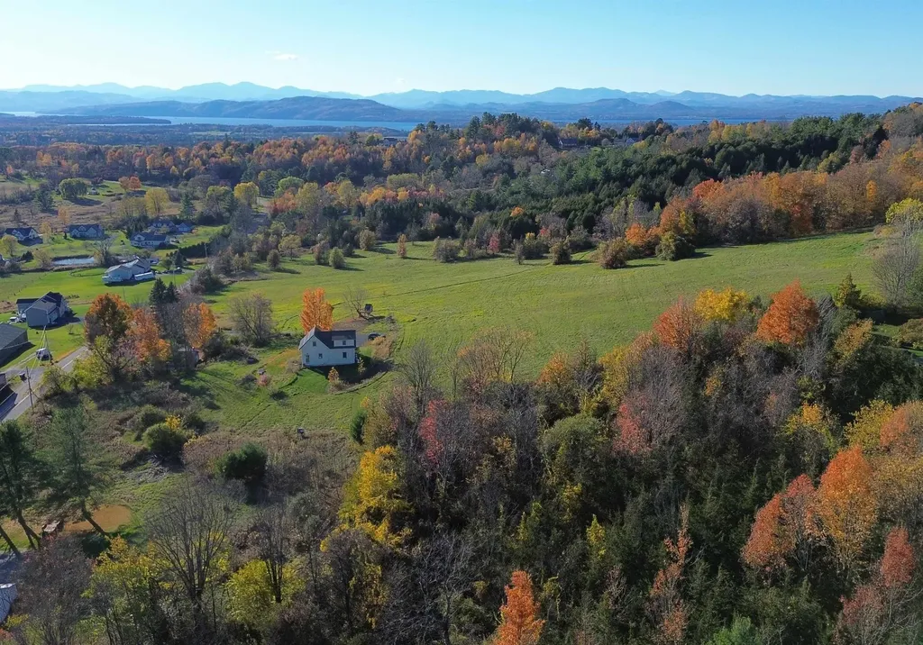 7338 Spear Street Charlotte VT 05445