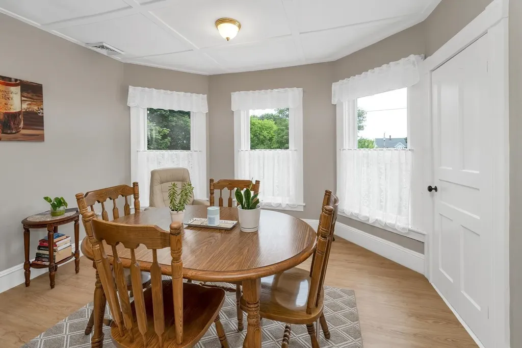 17 Prospect Street Pembroke NH 03275