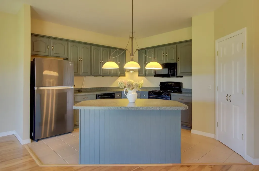 4 Westside Village Grand Isle VT 05458