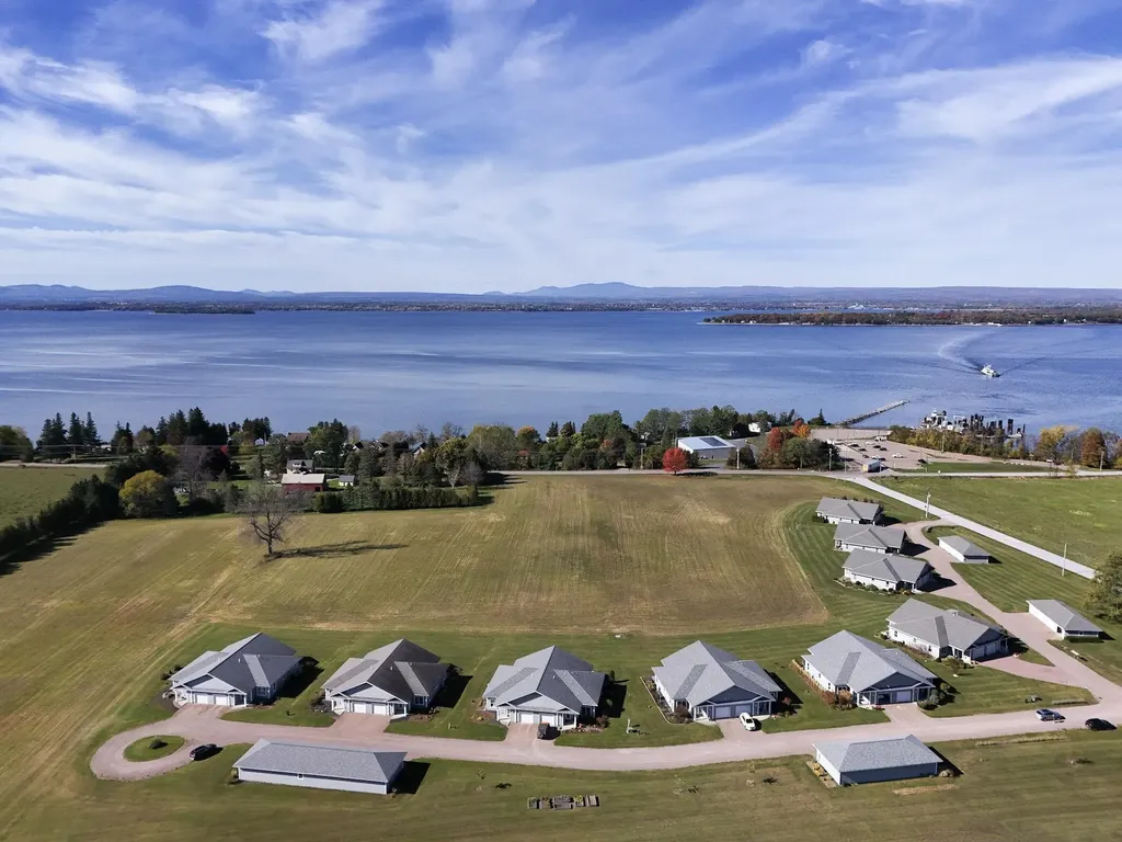 4 Westside Village Grand Isle VT 05458