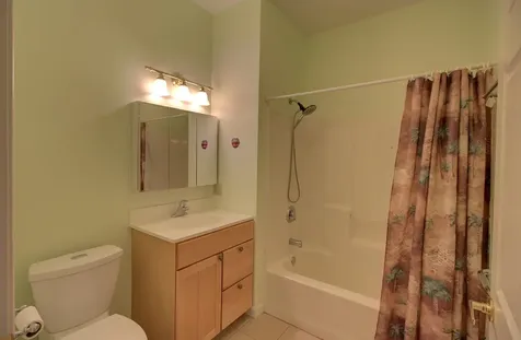 4 Westside Village Grand Isle VT 05458