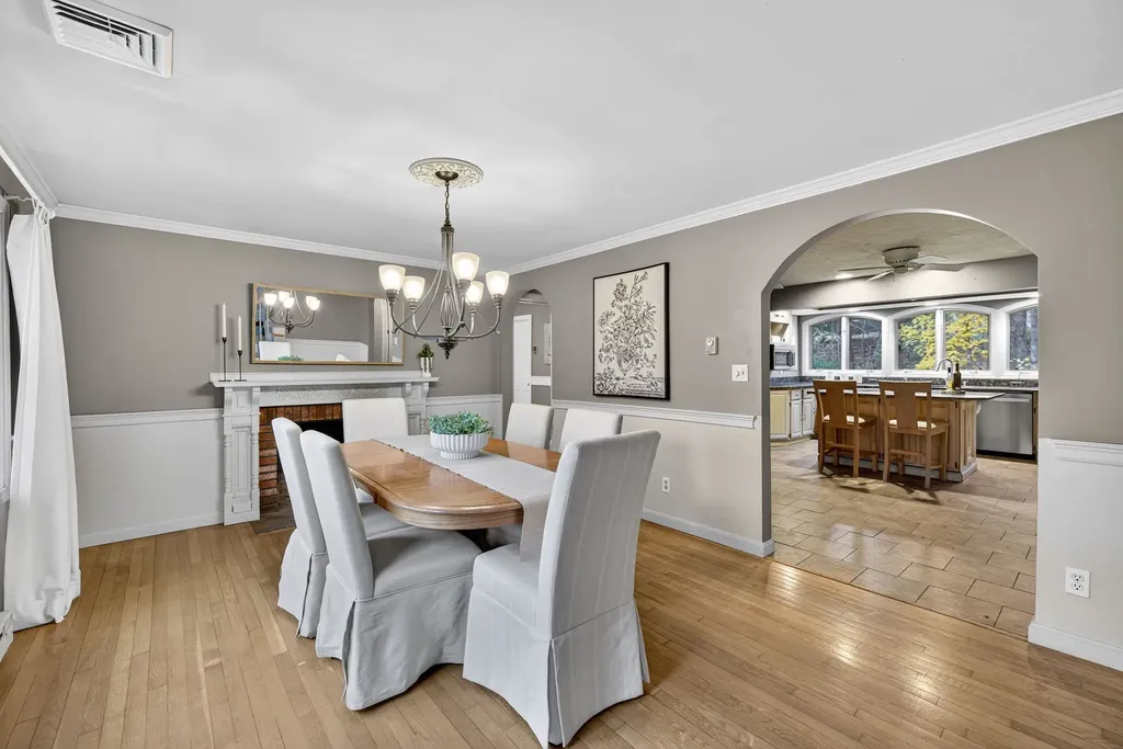 14 Woodland Road Windham NH 03087