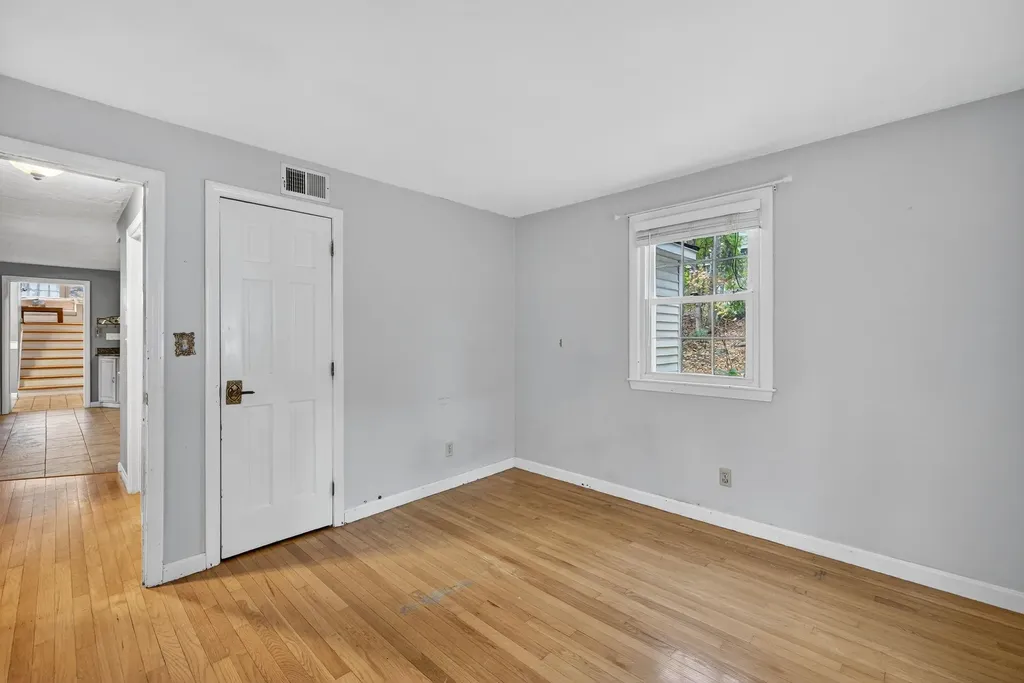 14 Woodland Road Windham NH 03087