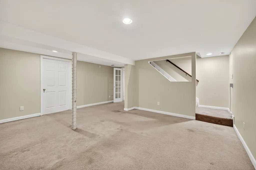 14 Woodland Road Windham NH 03087