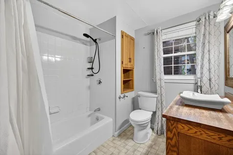 14 Woodland Road Windham NH 03087