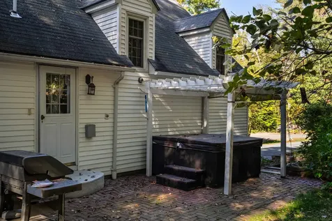 14 Woodland Road Windham NH 03087